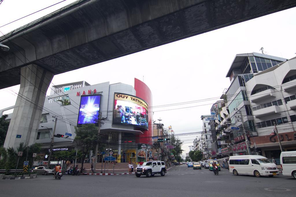 Sky Suites Bangkok Exteriér fotografie